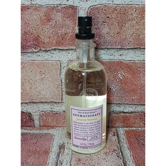 Bath Body Works Aromatherapy Sensual Jasmine Vanilla Pillow Mist 4oz New - Picture 1 of 2